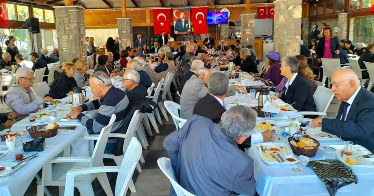 Dalaman’da emekli öğretmenler kahvaltıda buluştu 