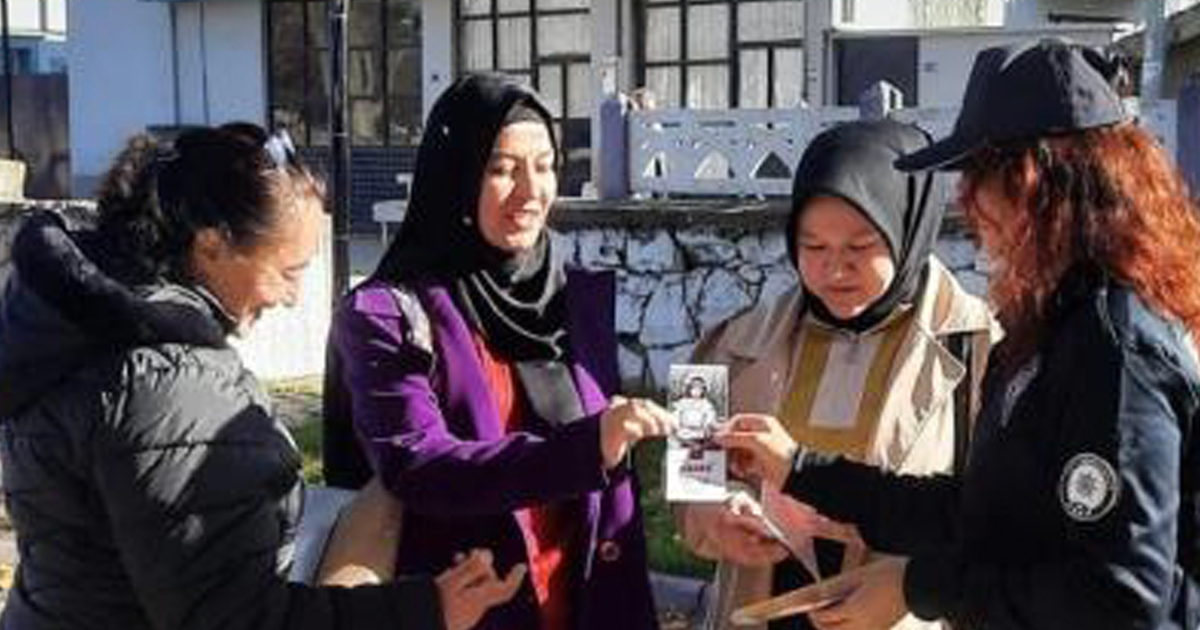 İhsaniye’de vatandaşlara kadına şiddetle mücadele anlatıldı 
