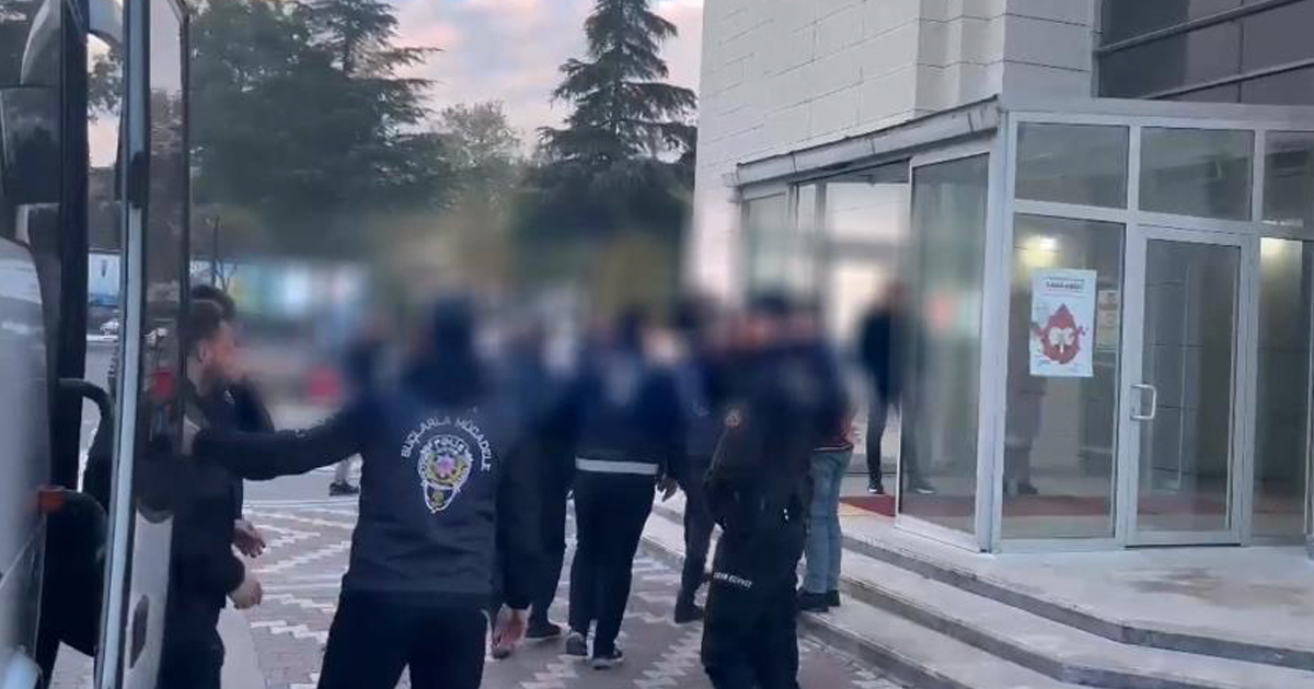 Manisa merkezli 8 ilde yasa dışı bahis operasyonunda 23 gözaltı 