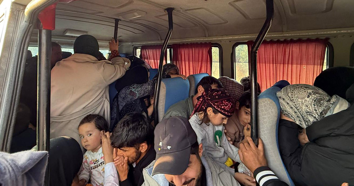 Çeşme’de 40 düzensiz göçmen yakalandı