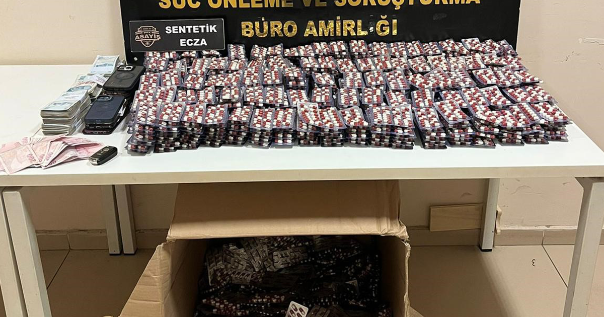 Balıkesir’den İzmir’e uyuşturucu sevkiyatı: 10 gözaltı