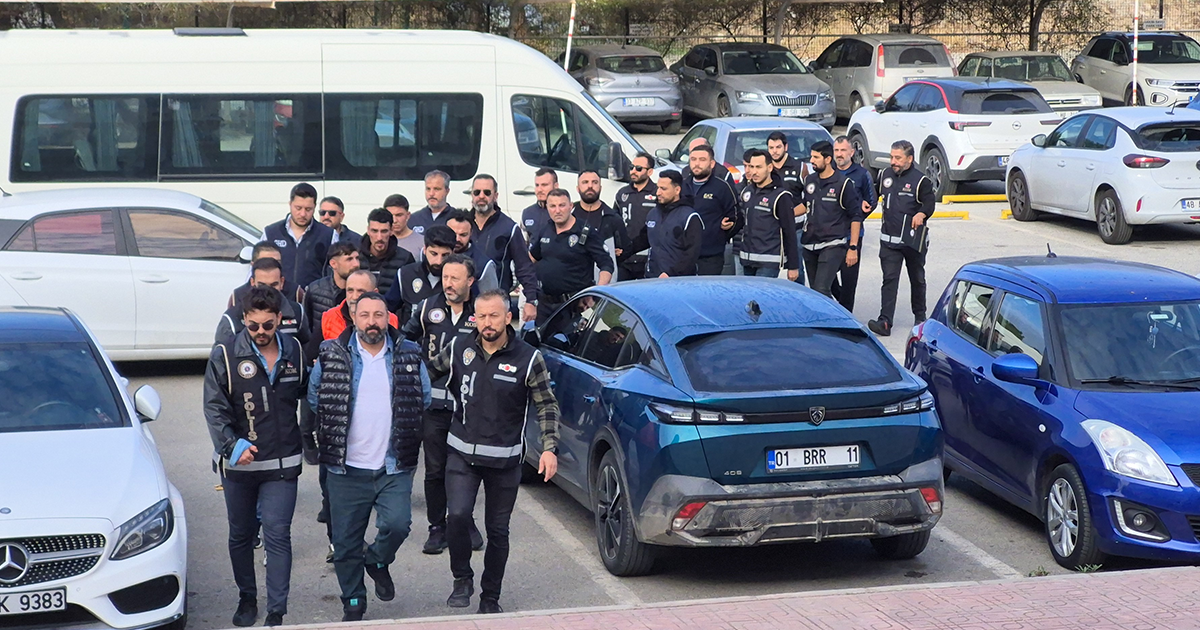 Suç örgütü operasyonunda 10 gözaltı