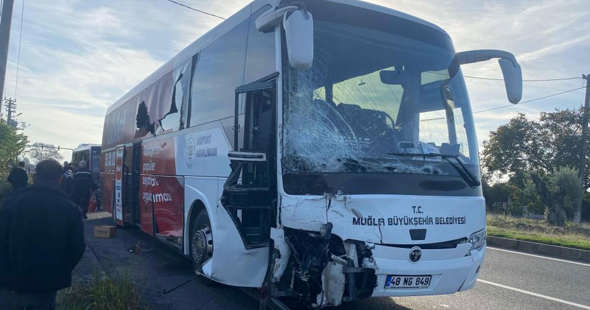 Muğla’da otobüs ile minibüs çarpıştı