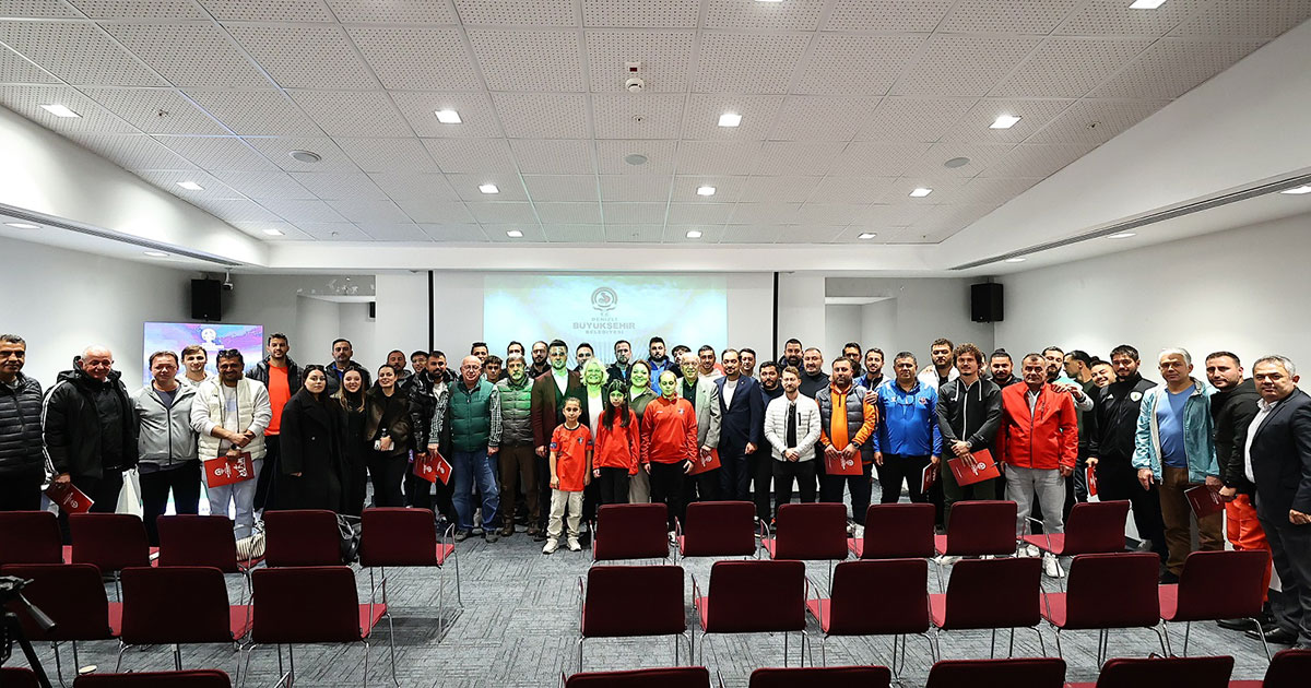 2015 doğumlu 300 futbolcu sahaya çıkıyor