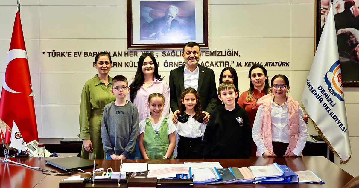 Geleceğin Denizli’sini hayal edenler ödüllerini aldı