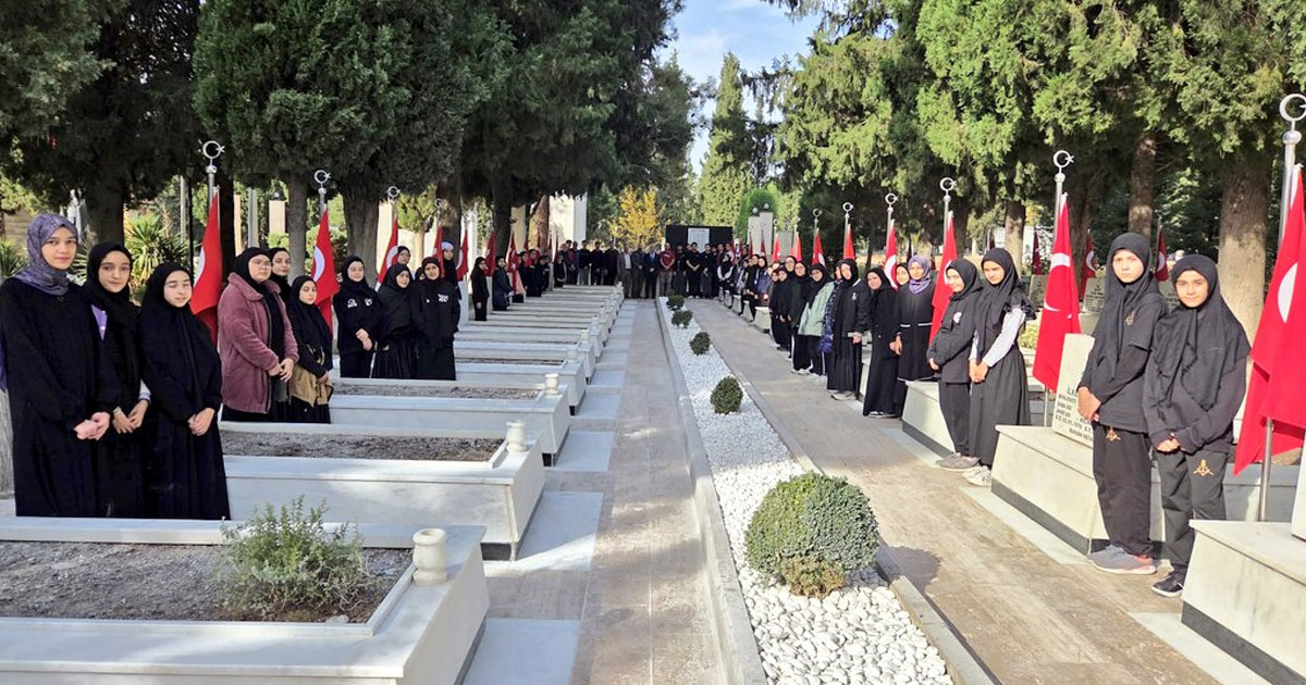 Şehit öğretmenler unutulmadı