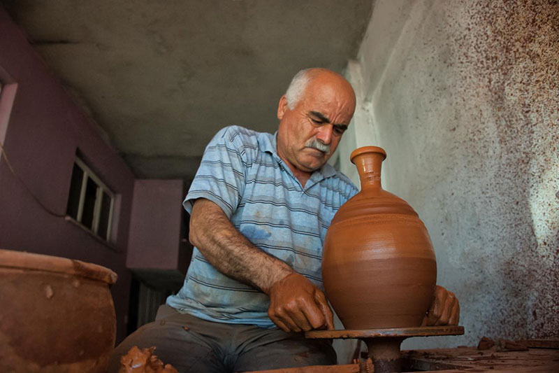 SERİNHİSAR’IN SON ÇÖMLEKÇİSİ: İBRAHİM USTA