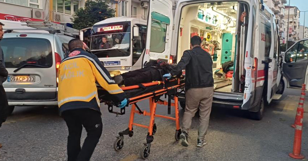 Motosikletle otomobil çarpıştı: 1 yaralı 