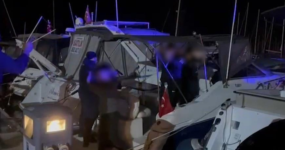 Organize suç örgütü üyeleri yurtdışına kaçarken yakalandı