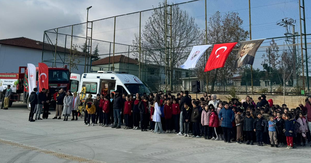 Babadağ’da öğrencilere UMKE ve ambulans tanıtımı