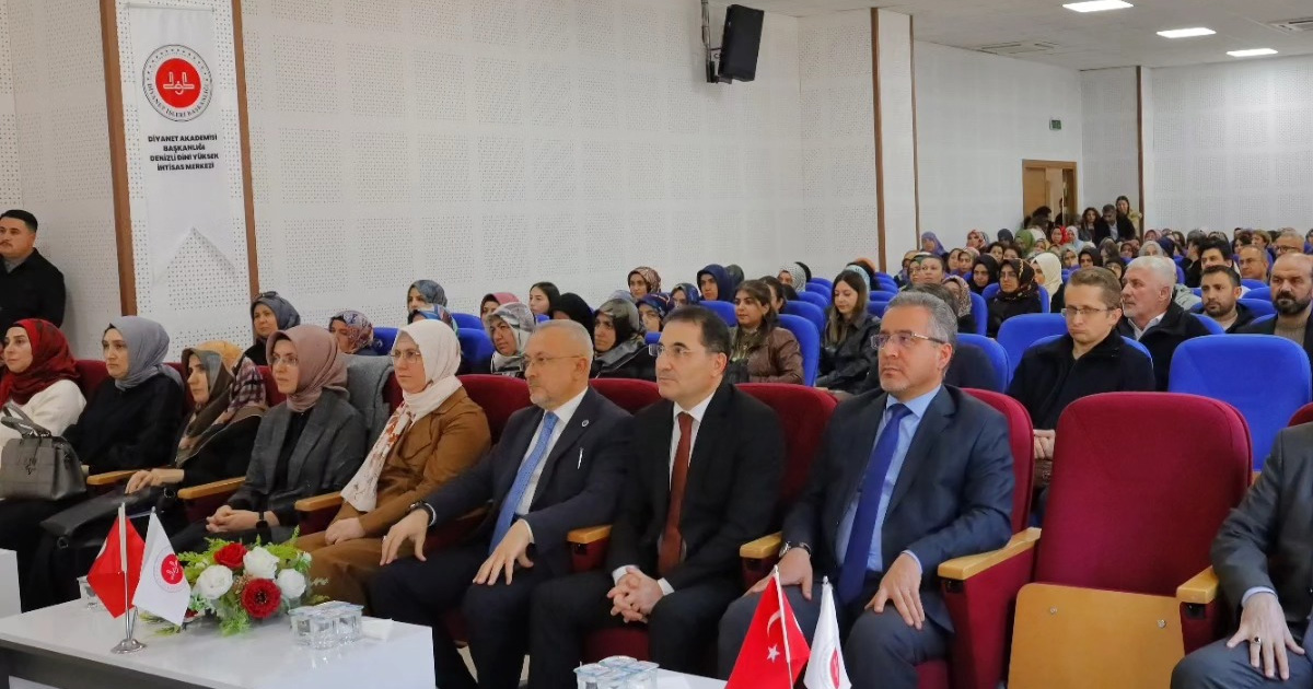 Denizli’de “Ailenin Korunması ve Aile İçi Şiddetin Önlenmesi” paneli