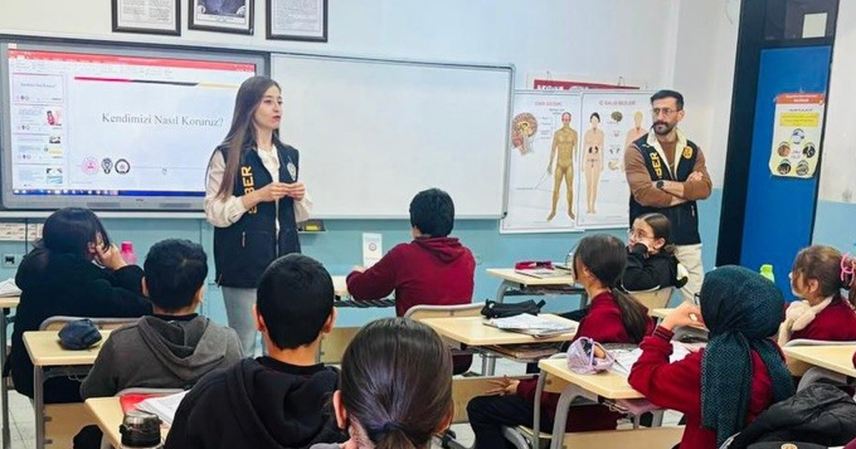 Kütahya’da öğrencilere siber güvenlik semineri 