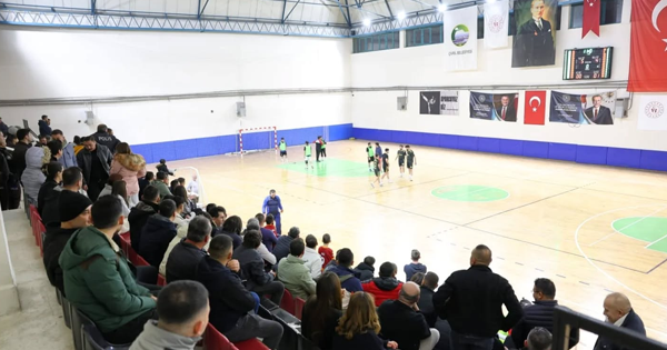 Çivril’de kurumlar arası futsal turnuvası sona erdi