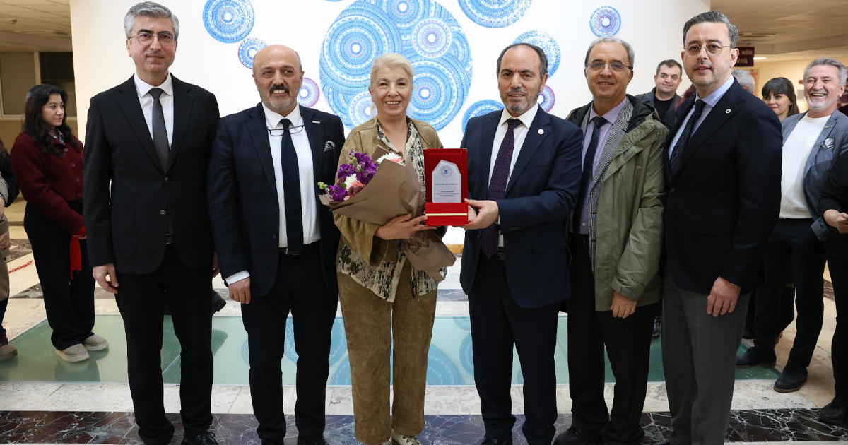 Rektör Güngör, PAÜ iş birliğinde düzenlenen Mentör-Menti buluşmasına katıldı