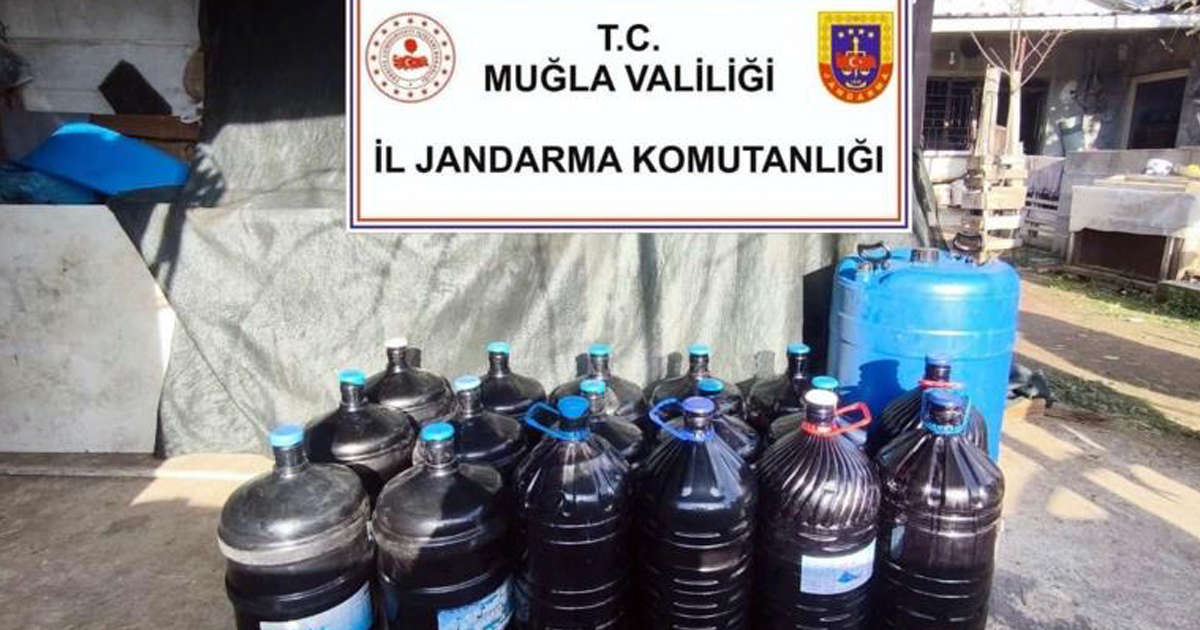 Muğla’da yenil yıl öncesi 1 ton 235 litre kaçak içki ele geçirildi 