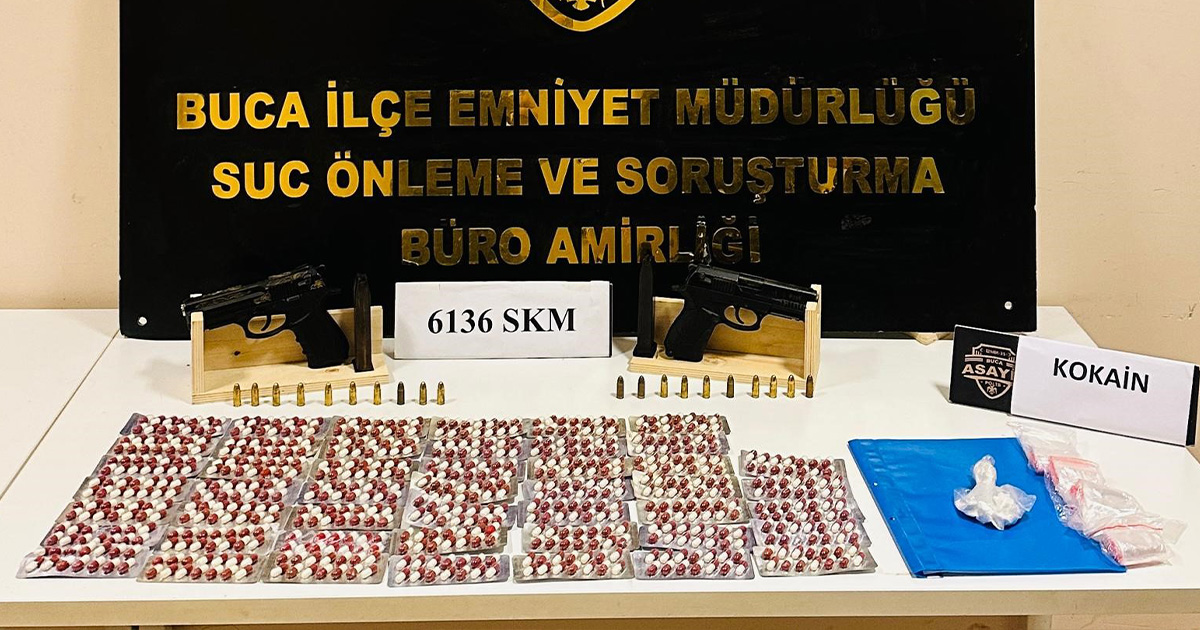 Buca’da narkotik operasyonlarında 1’i aranan 5 şahıs yakalandı