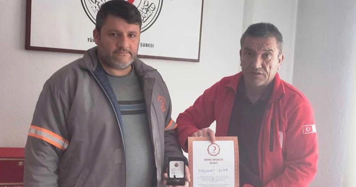 Hisarcık’ta 10 kez kan bağışladı bronz madalya aldı 