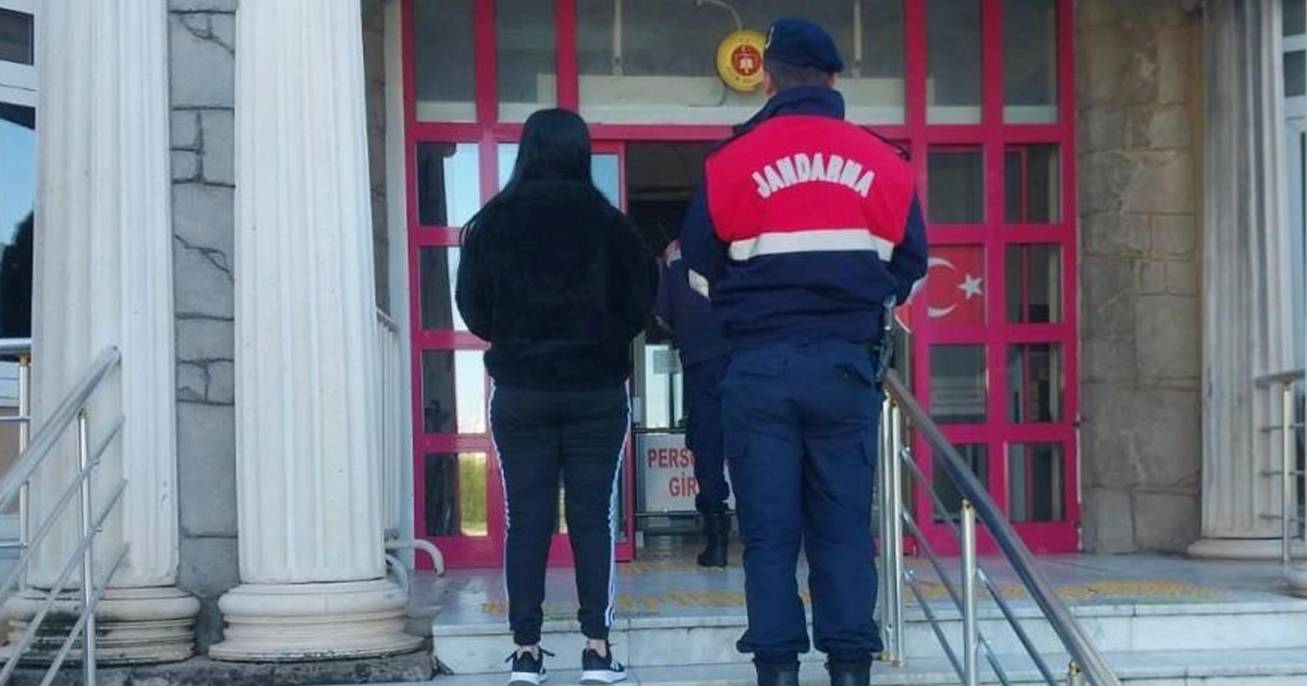 Aydın’da 2 aranan şahıs operasyonla yakalandı 
