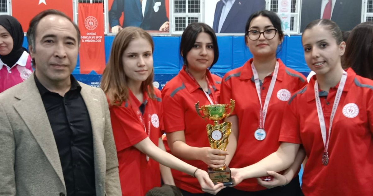 Yurtlar arası masa tenisi turnuvası sona erdi