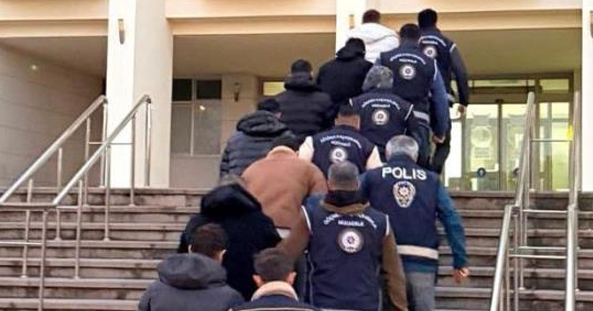 Bodrum’da kaçak göçmen çetesi çökertildi: 3 tutuklama 