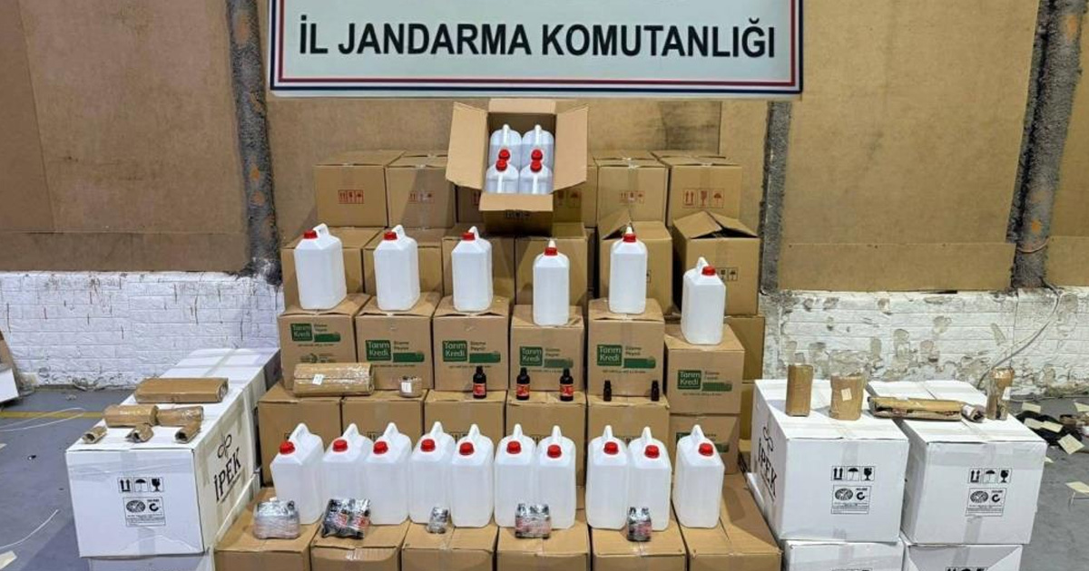  İzmir’de sahte içki operasyonu: 2 bin 850 litre etil alkol ele geçirildi