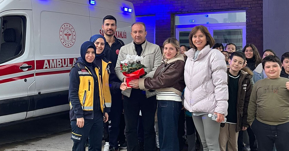 Buldanlı öğrencilerden 112’ye moral ziyareti