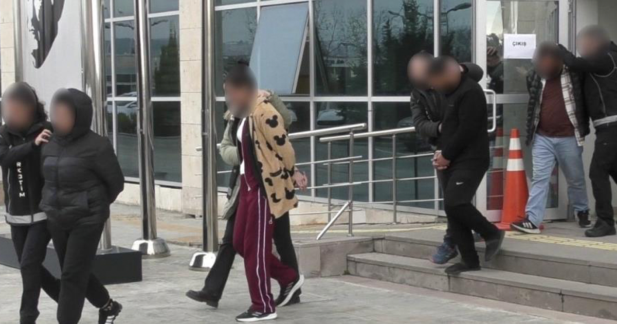 Uşak’ta uyuşturucu operasyonunda 2 kişi tutuklandı 