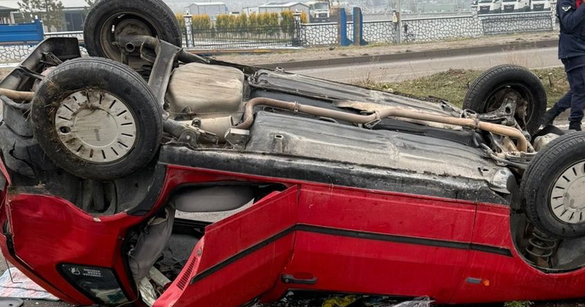 Tavşanlı’da otomobil takla attı: 1 yaralı 