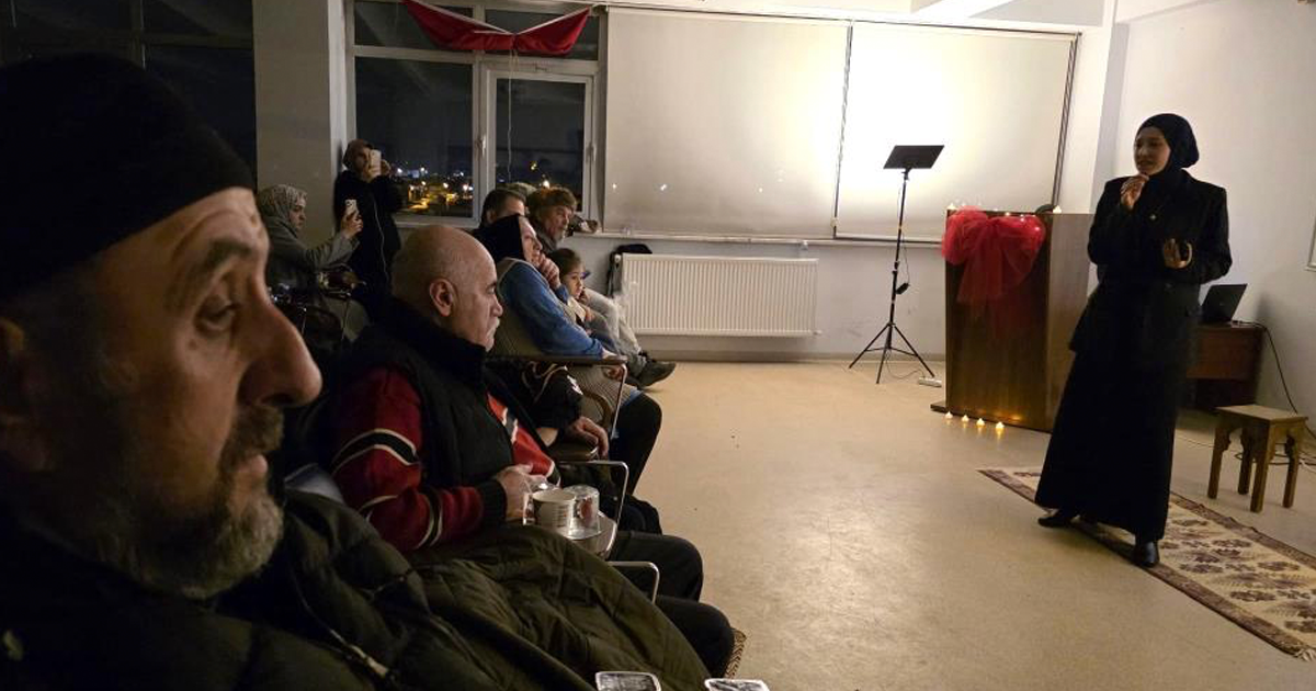 Kütahya’da “Türk Gencinin Kalp Atışı” Şiir Gecesi düzenlendi 