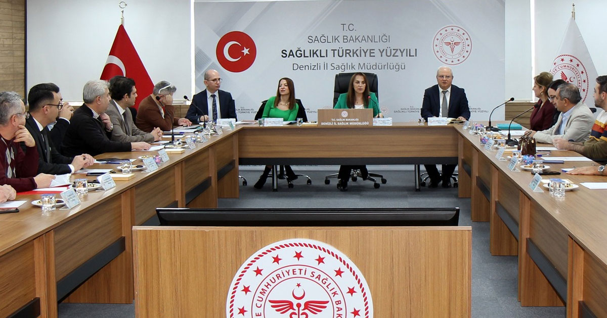 Başhekimlerle değerlendirme toplantısı