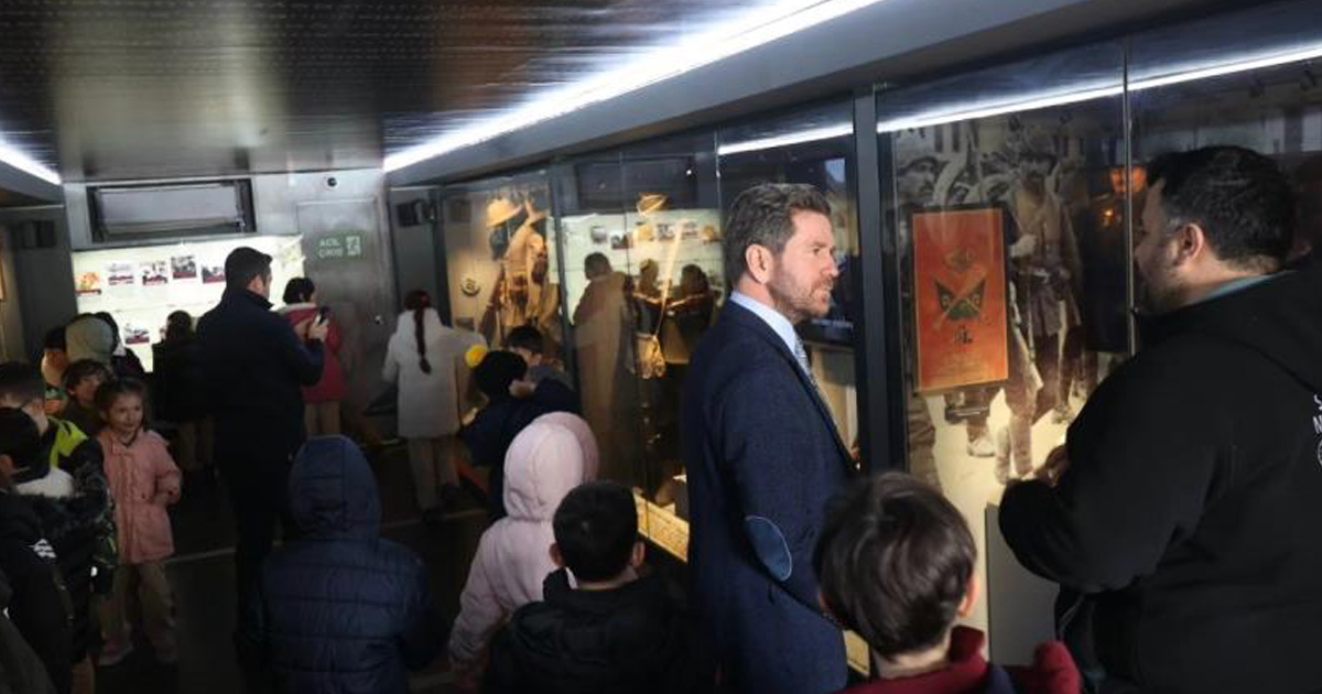 Başkan Tatık, Çanakkale Savaşları Mobil Müzesinde vatandaşlarla bir araya geldi 