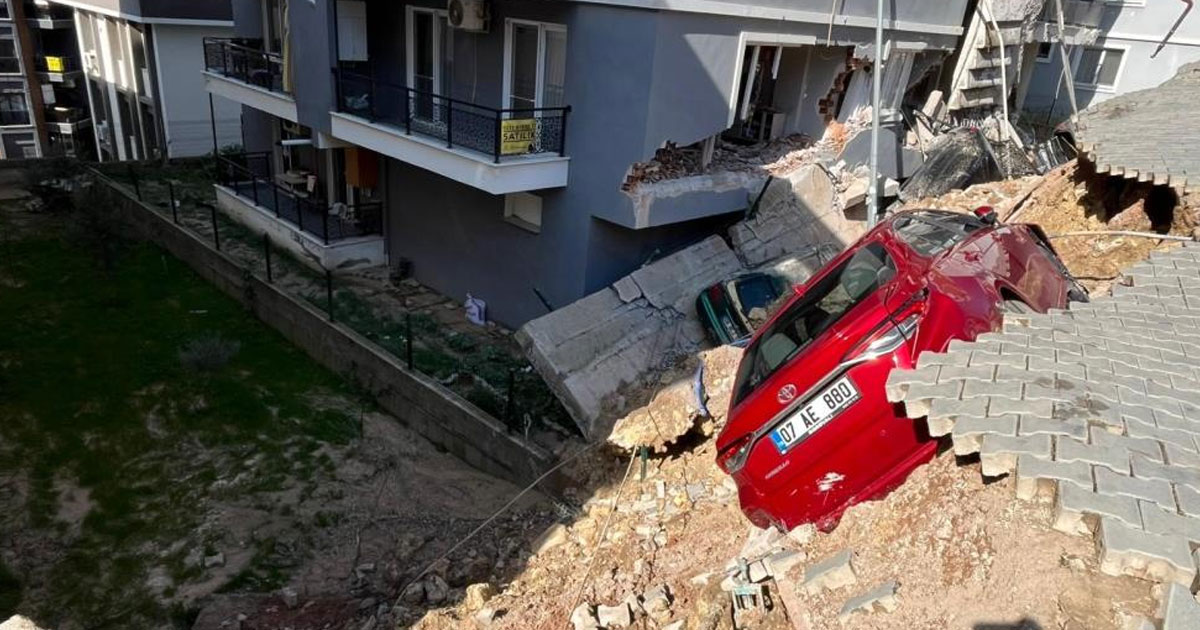 İstinat duvarı çöktü: 151 kişi tahliye edildi