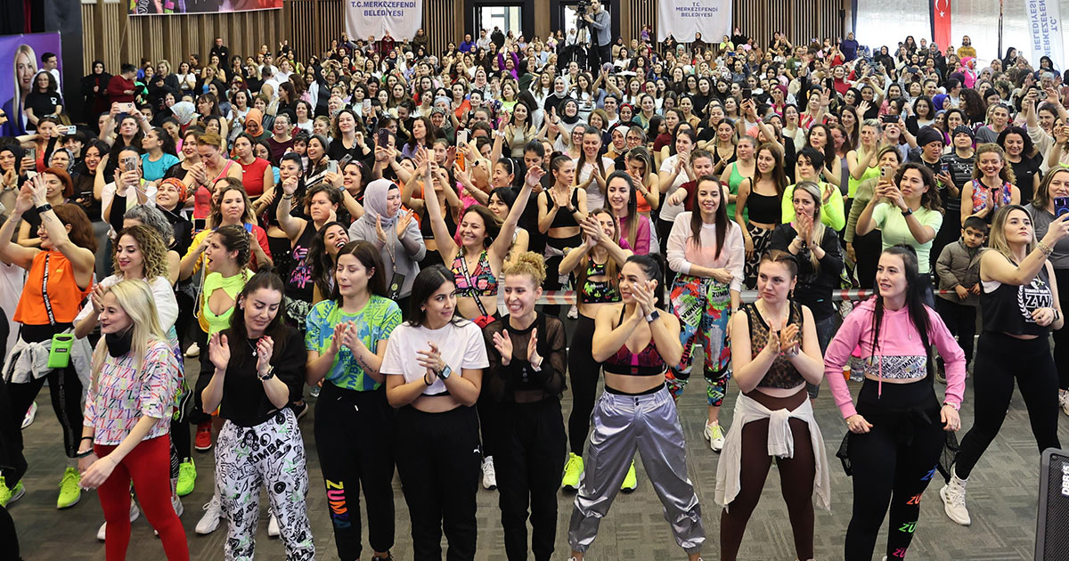 Zumba tutkunları Merkezefendi’de buluşacak