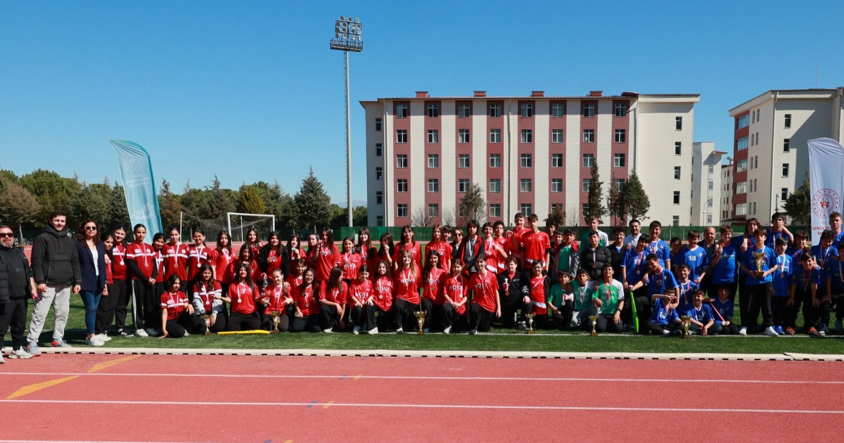 Denizli’de okul sporları Kriket Yıldızlar İl Şampiyonası tamamlandı