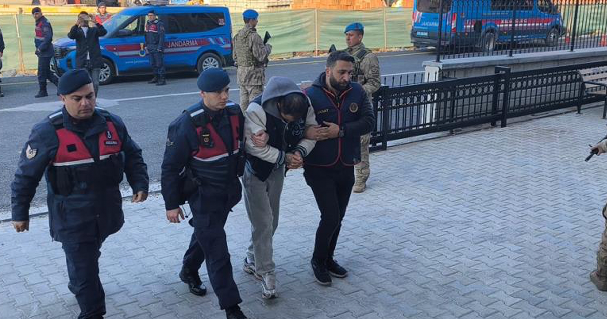 Yangında ölen çift ile ilgili kundaklama iddiası: Torunu ve 5 kişi adliyeye sevk edildi