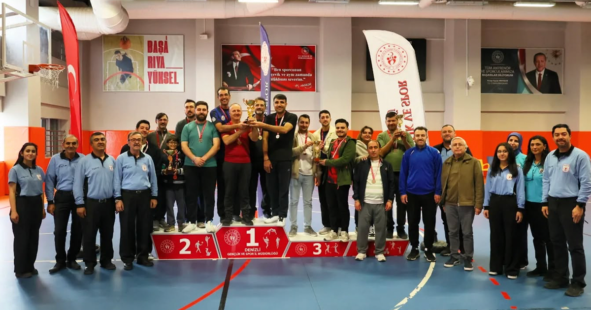 14 Mart Tıp Bayramı’nda sağlık çalışanları Masa Tenisi Turnuvası
