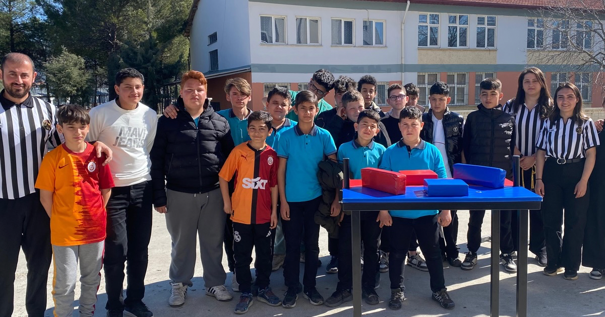 Beyağaç’ta 18 Mart’a özel spor müsabakaları düzenlendi