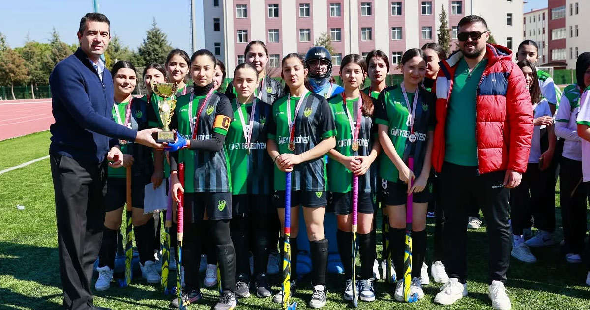 Çim hokeyinde şampiyonlar belli oldu