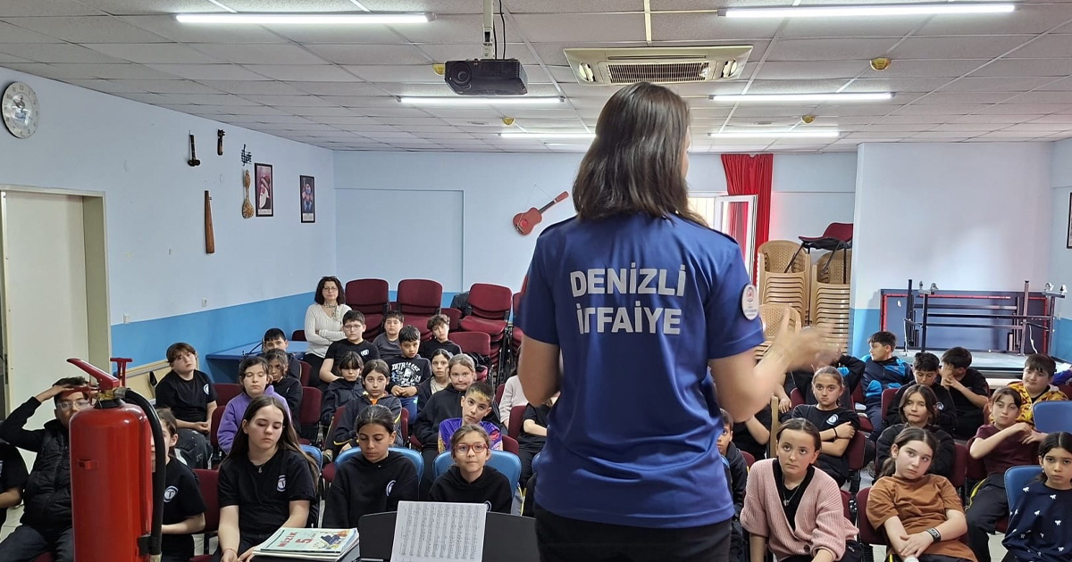 Tekkeköy Ortaokulu öğrencilerine yangın eğitimi verildi