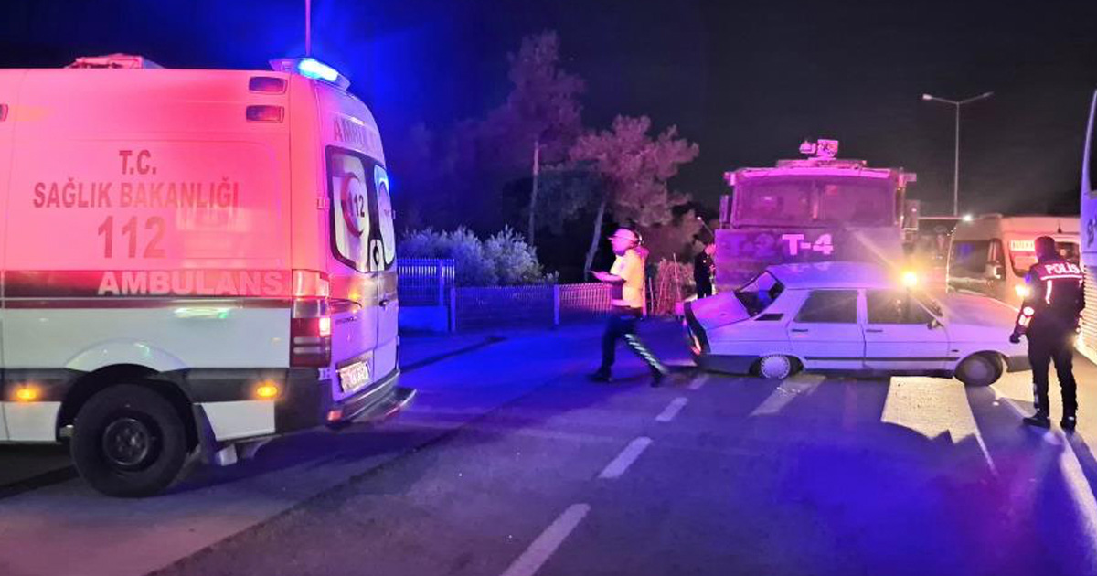 TOMA, otomobile çarptı 