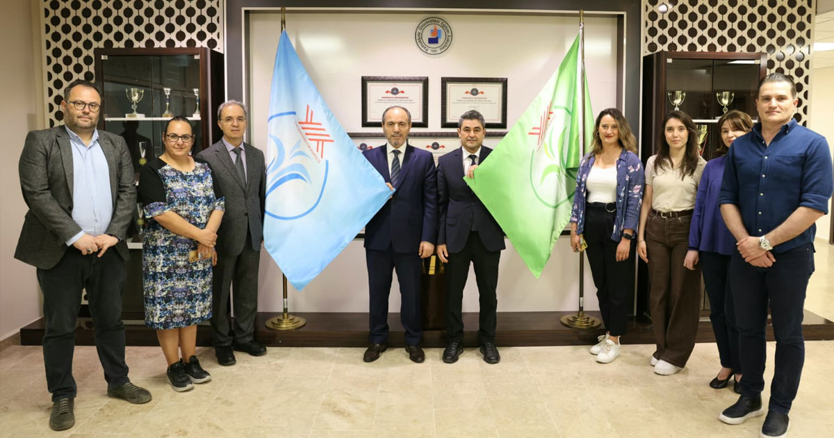 Engelsiz okula mavi bayrak