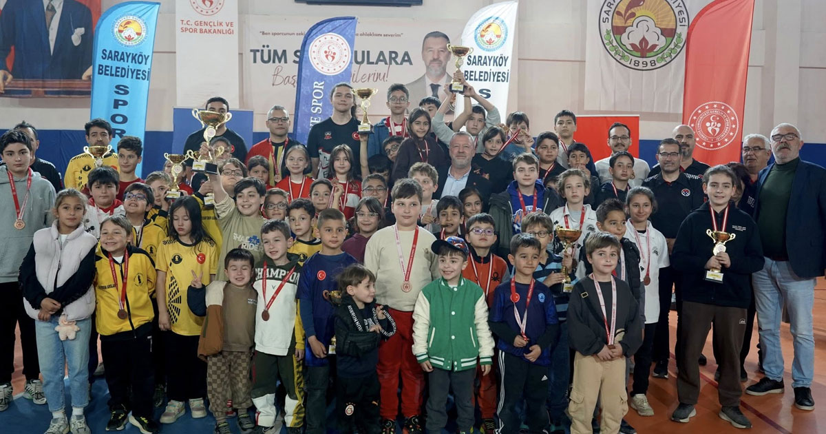 23 Nisan satranç turnuvasına 200 sporcu katıldı