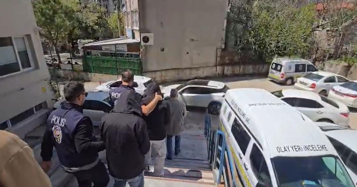 Sosyal medyada fuhuş çetesi