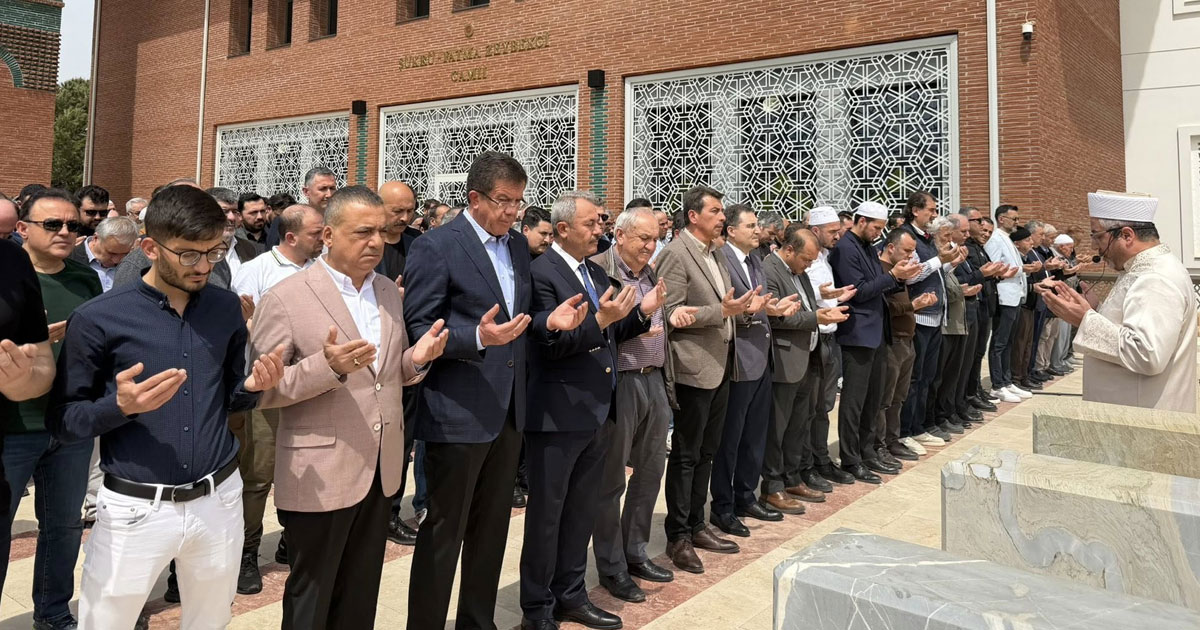 Şükrü-Fatma Zeybekci Camisi’nde gıyabi cenaze namazı