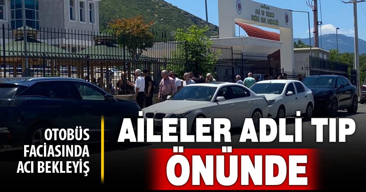 Otobüs kazasında ölenlerin kimlik tespit çalışmaları sürüyor