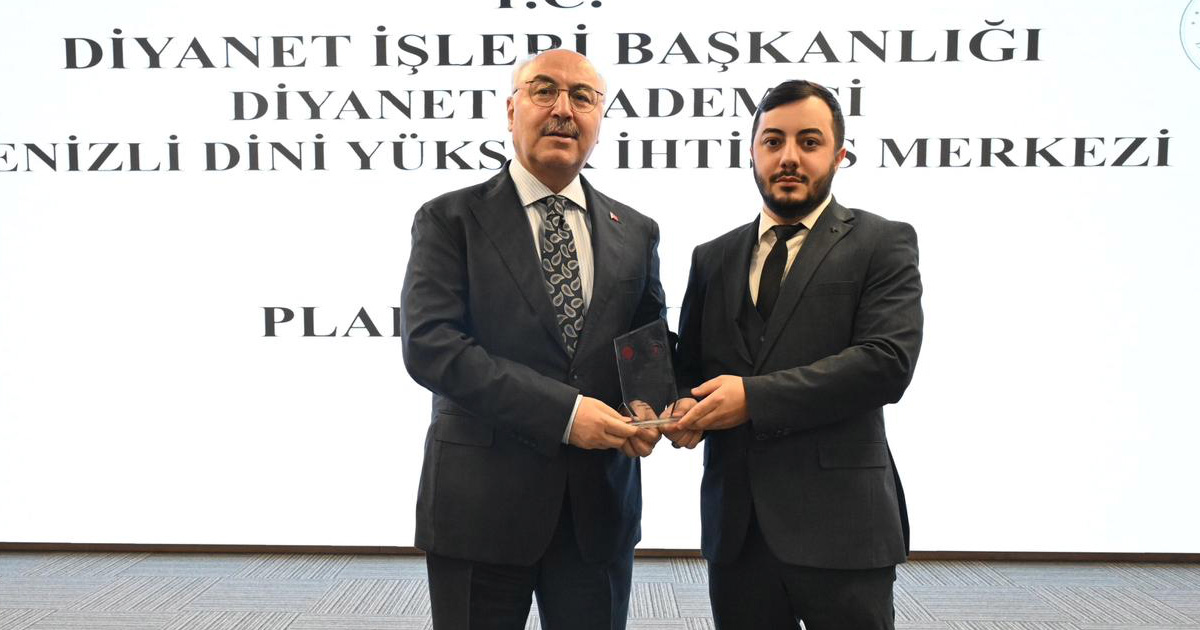 Vali Köşger, Dini Yüksek İhtisas Eğitimi mezuniyet programına katıldı