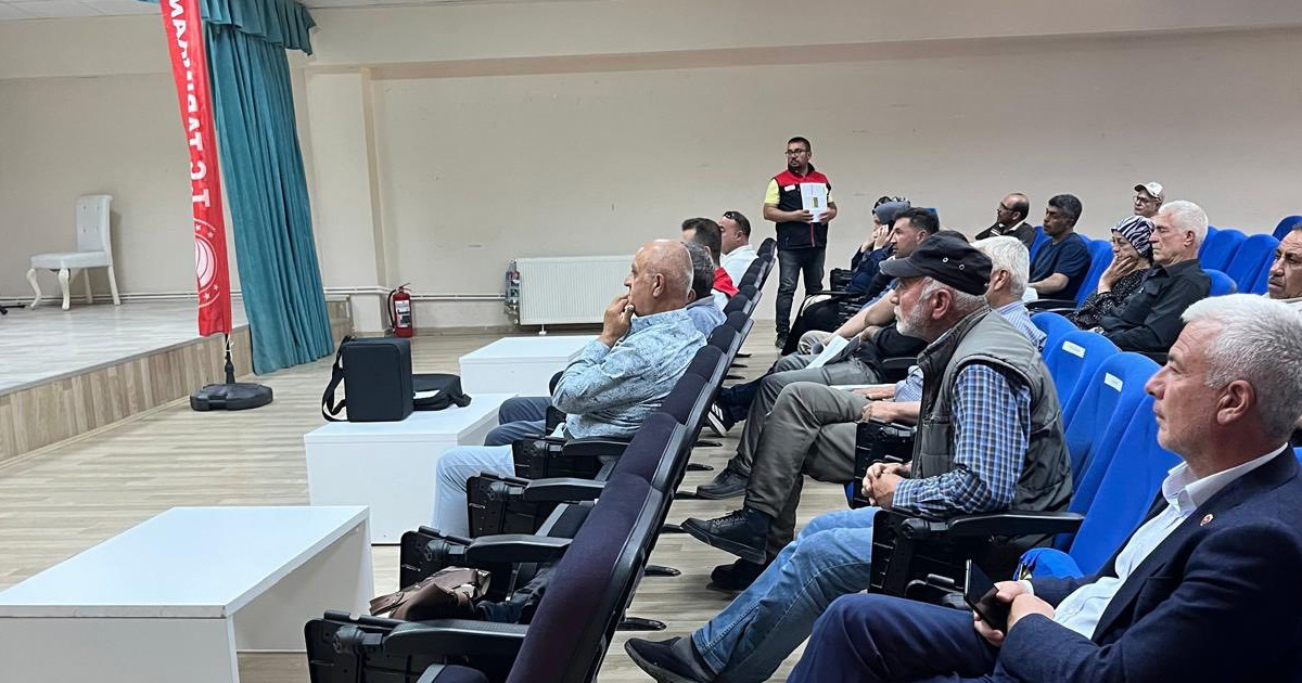 Bozkurt ve Çardak’ta kırsal kalkınmaya güçlü ilgi