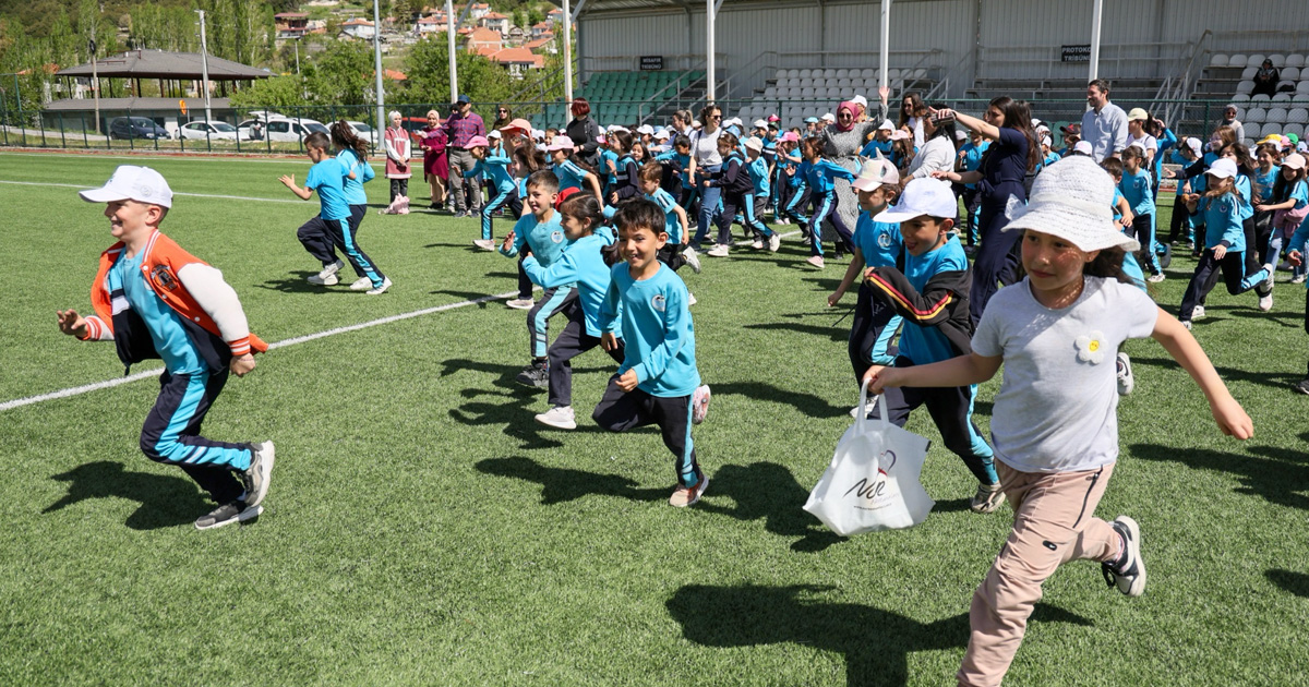 Çameli’nde 23 Nisan coşkusu renkli görüntülere sahne oldu