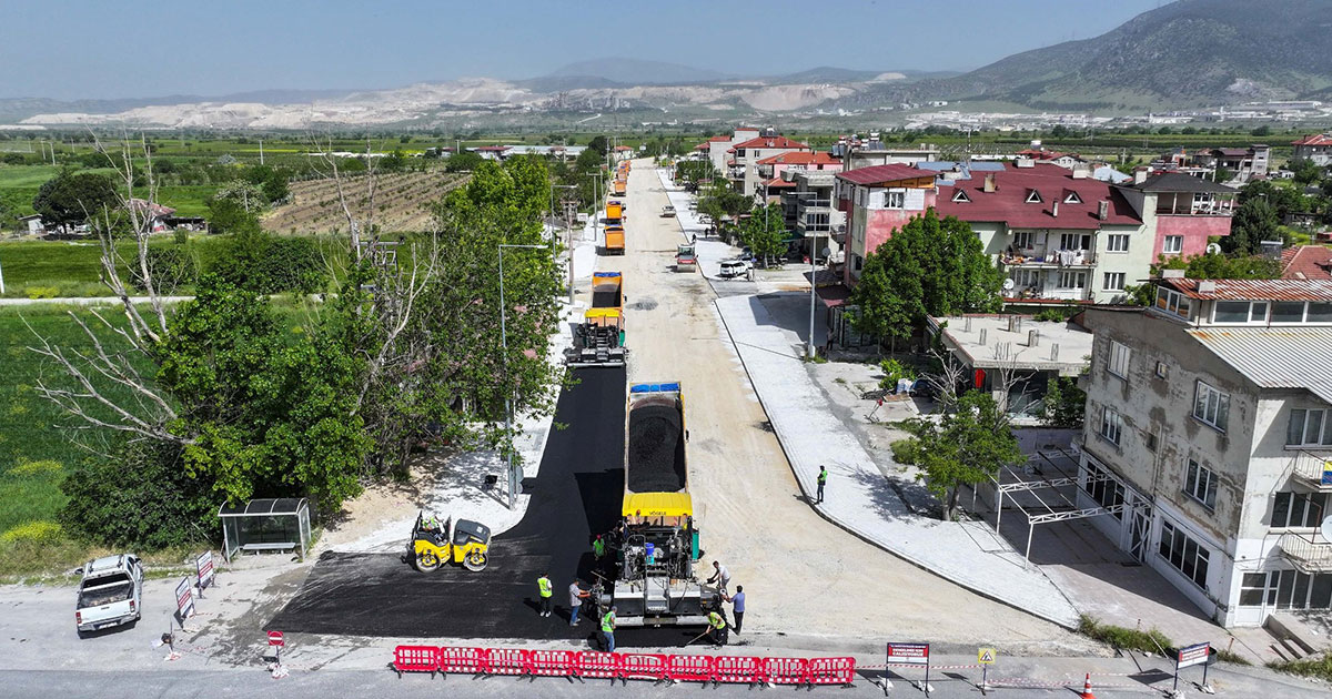 Kaklık Mağarası yoluna sıcak asfalt hamlesi