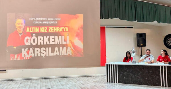 Dünya Şampiyonu Milli Dartçılar Çardak’ta gençlerle buluştu